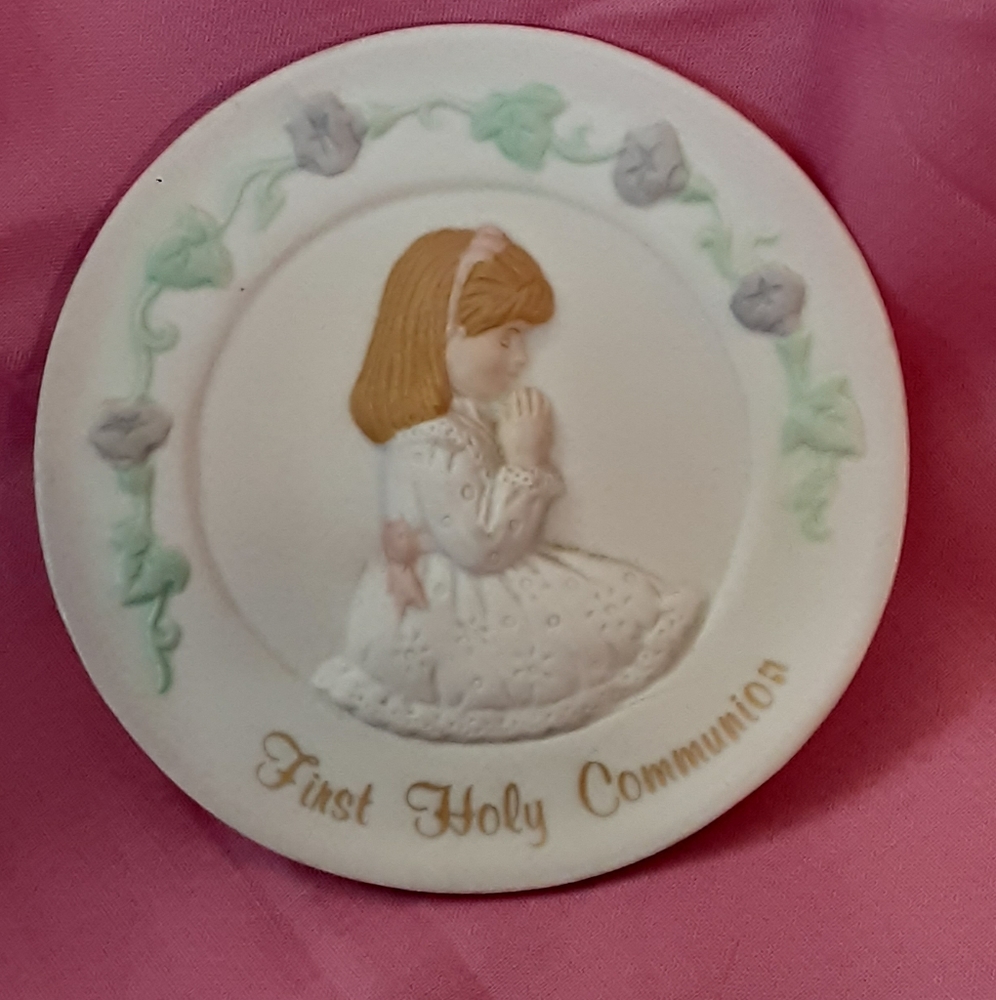 Russ Berrie Girl First Holy Communion Plate Porcelain App. 4" Acr#15313